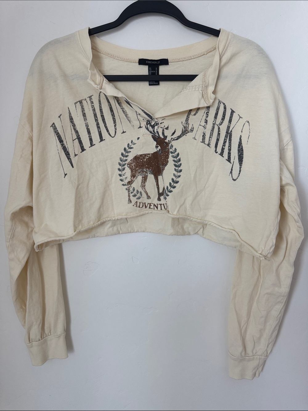 National Parks Deer Graphic Cropped Sweatshirt Size Cream Oversized Pullover M